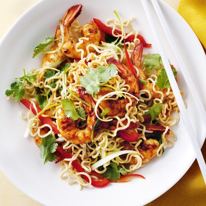 Prawn & noodle salad with crispy shallots recipe