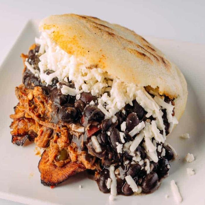 Arepa Pabellón recipe