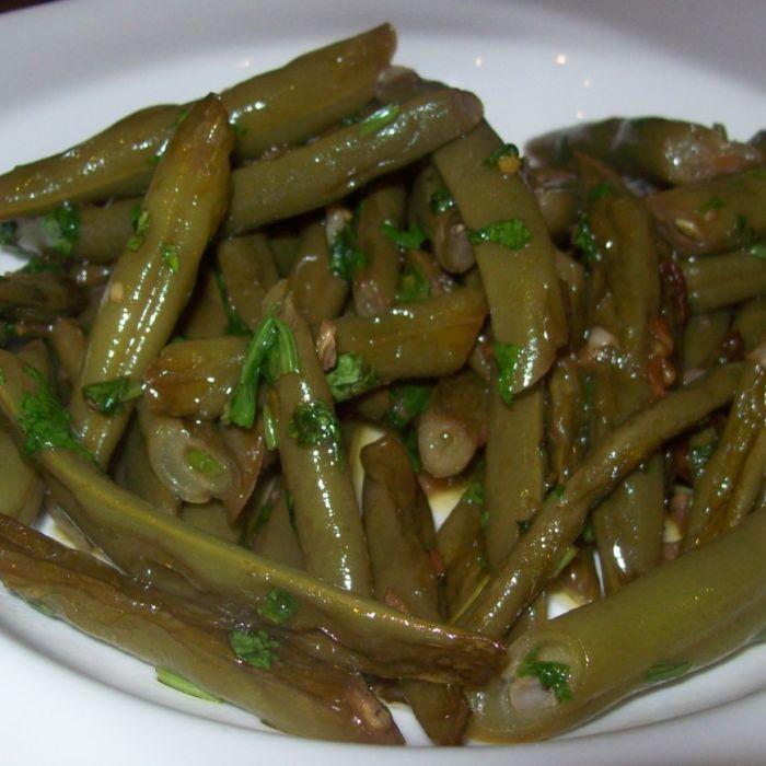 Fasoliyyeh Bi Z-Zayt (Syrian Green Beans with Olive Oil) — finished dish