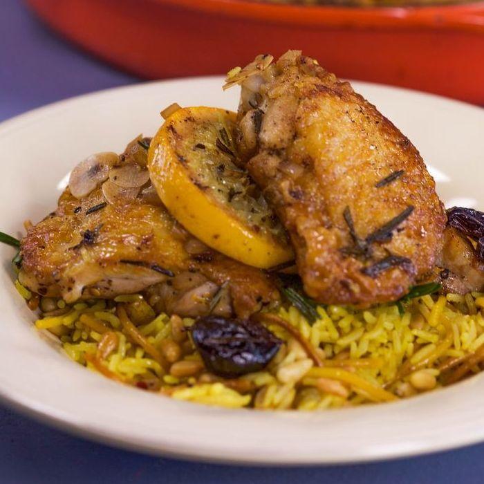 Chicken with saffron, raisins & pine nuts recipe