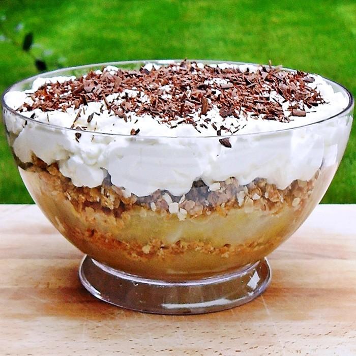 Old-fashioned Danish Apple Trifle recipe