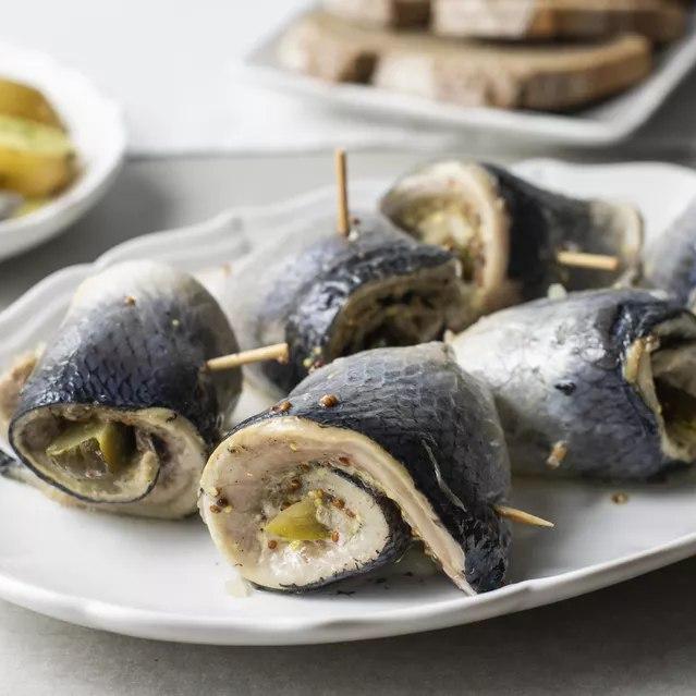 Sledz w Oleju (Polish Herrings) recipe