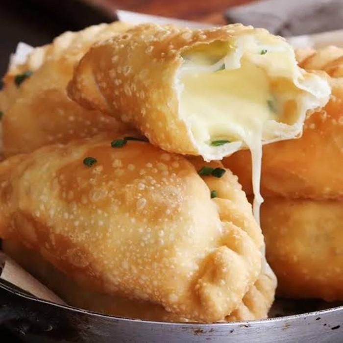 Empanadas Fritas de Queso recipe