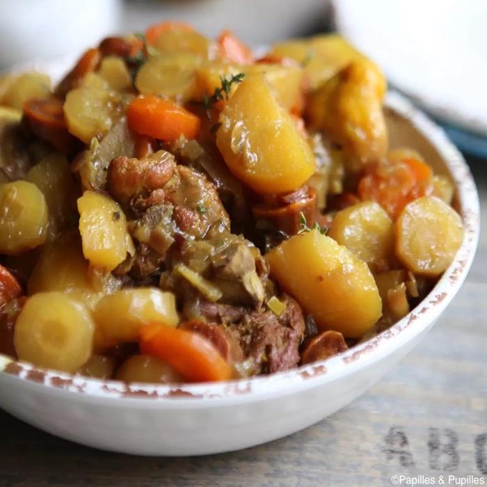 Tajine de Poulet aux Carottes et Patates Douces (Chicken and Sweet Potato Tagine) recipe
