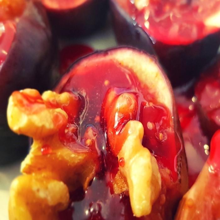 Arra të Mbushura me Fik Walnut Stuffed Figs (with Fig Syrup) recipe