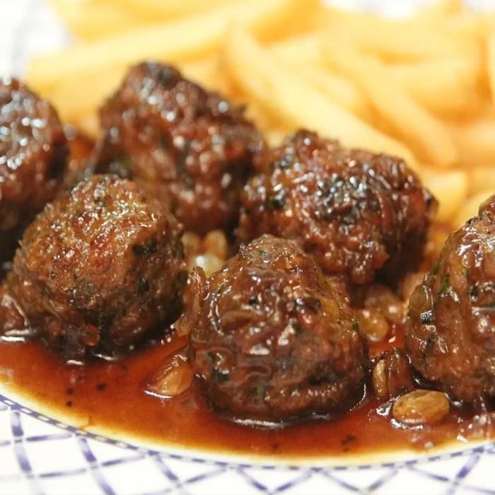 Belgian Meatballs in Liège Syrup Sauce recipe