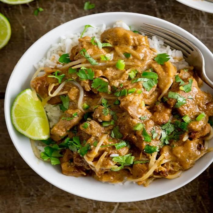 Thai pork & peanut curry recipe