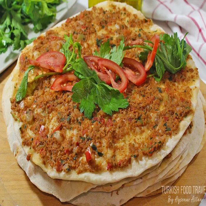 Turkish lahmacun recipe